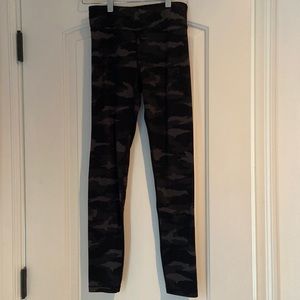 Athleta girl, leggings, size extra large/14, camo